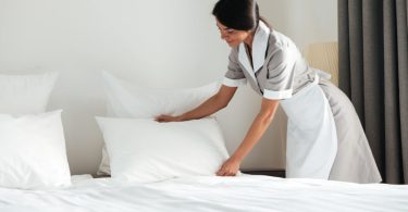 Work in Canada as Housekeeper - Apply Now