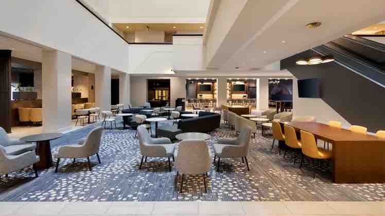 Saint Kate – The Arts Hotel: Milwaukee’s Premier Art-Filled Luxury Stay